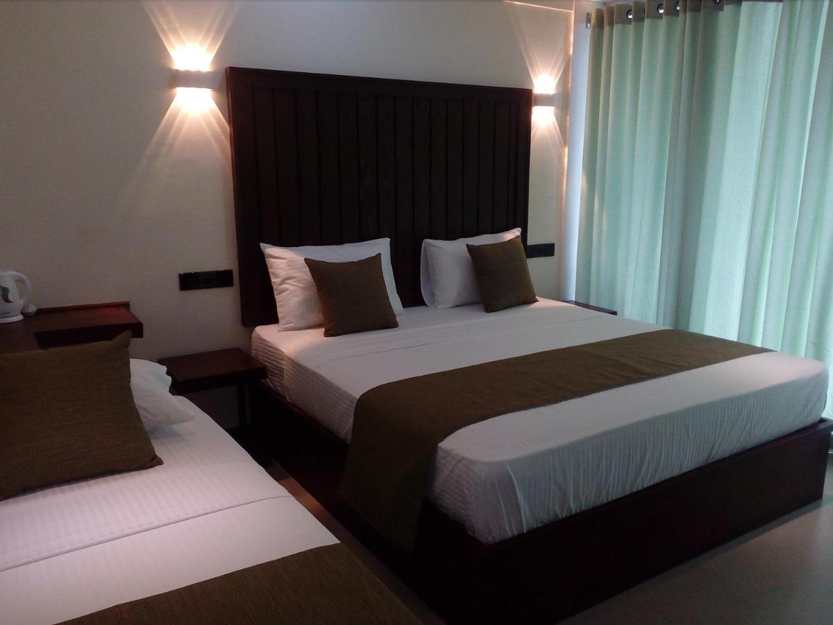 Hotel Samanala סיגירייה מראה חיצוני תמונה