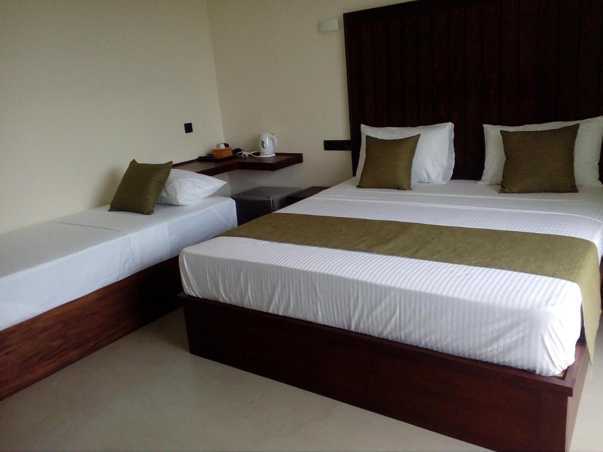 Hotel Samanala סיגירייה מראה חיצוני תמונה