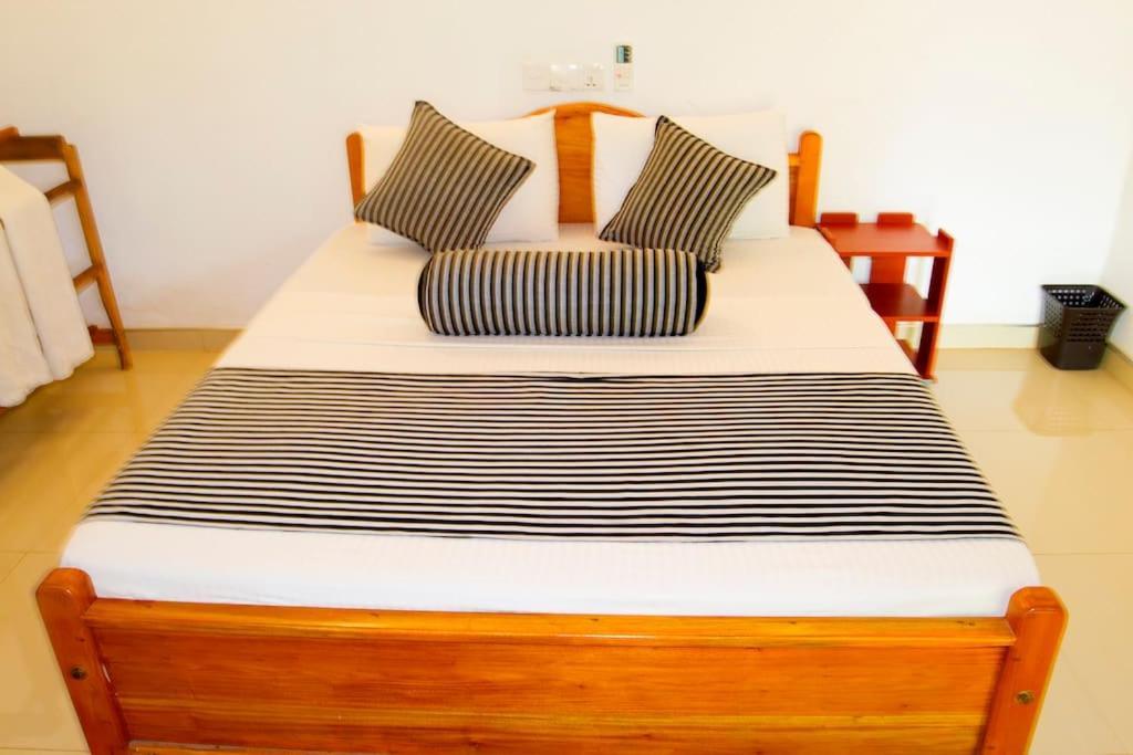 Hotel Samanala סיגירייה מראה חיצוני תמונה