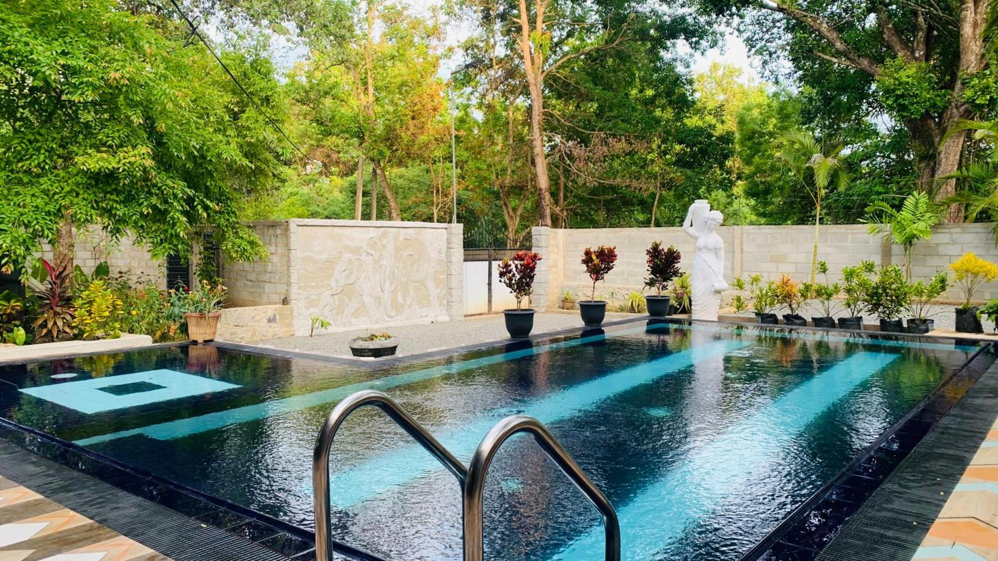 Hotel Samanala סיגירייה מראה חיצוני תמונה