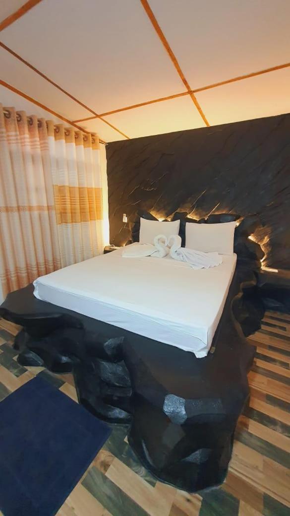 Hotel Samanala סיגירייה מראה חיצוני תמונה