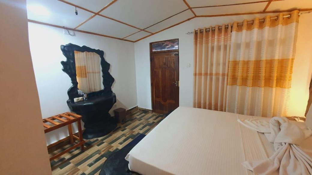 Hotel Samanala סיגירייה מראה חיצוני תמונה