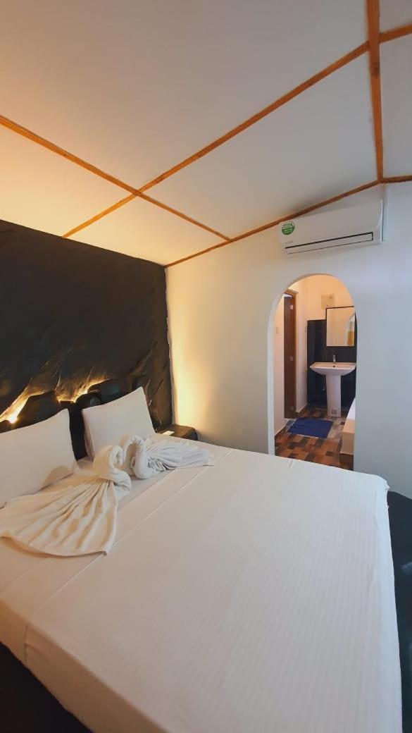 Hotel Samanala סיגירייה מראה חיצוני תמונה